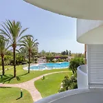 Bright Pool Walk To - Playa Real - Pass The Keys Apartman *